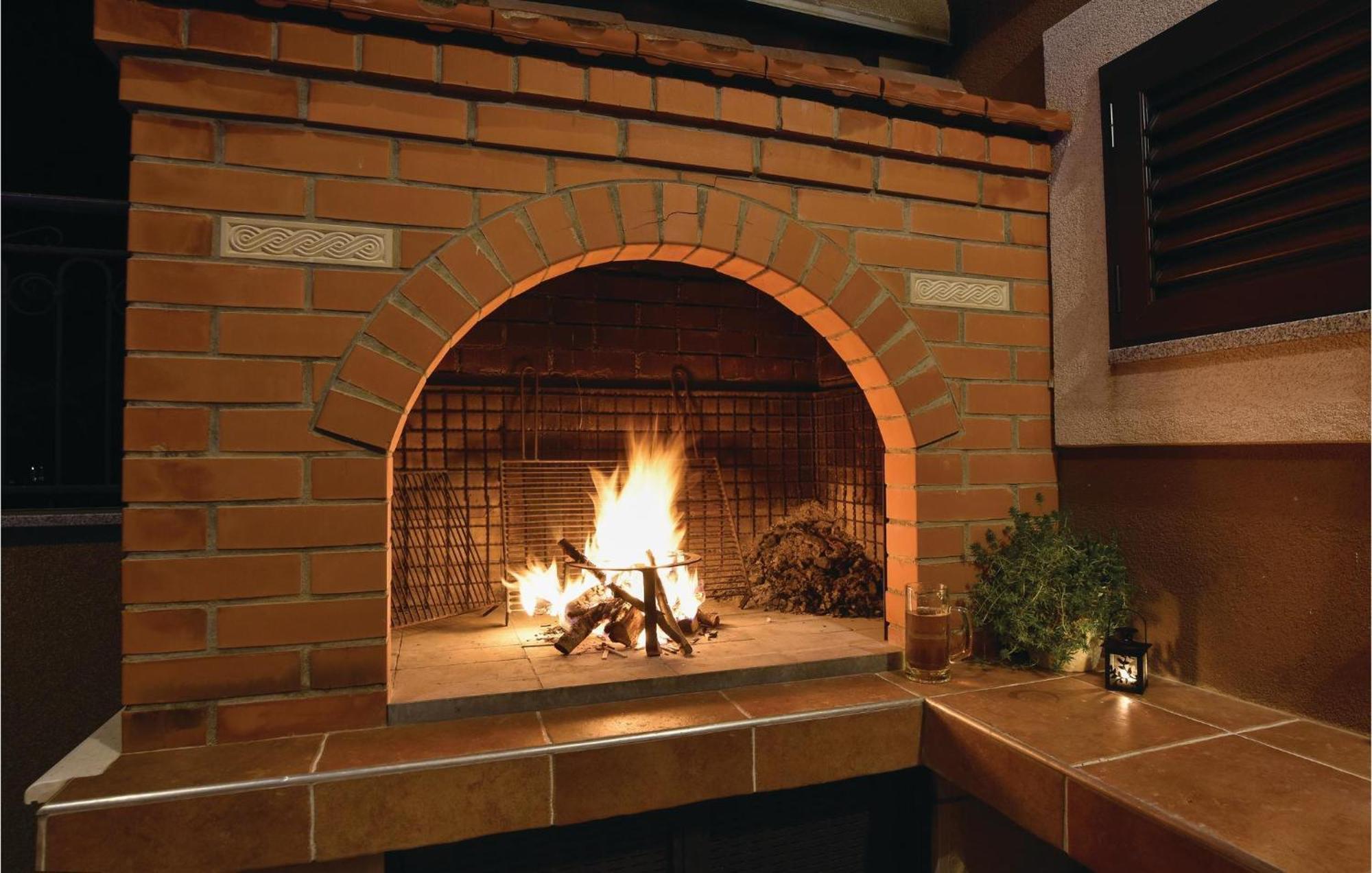 Lovely Home In Split With Jacuzzi Luaran gambar